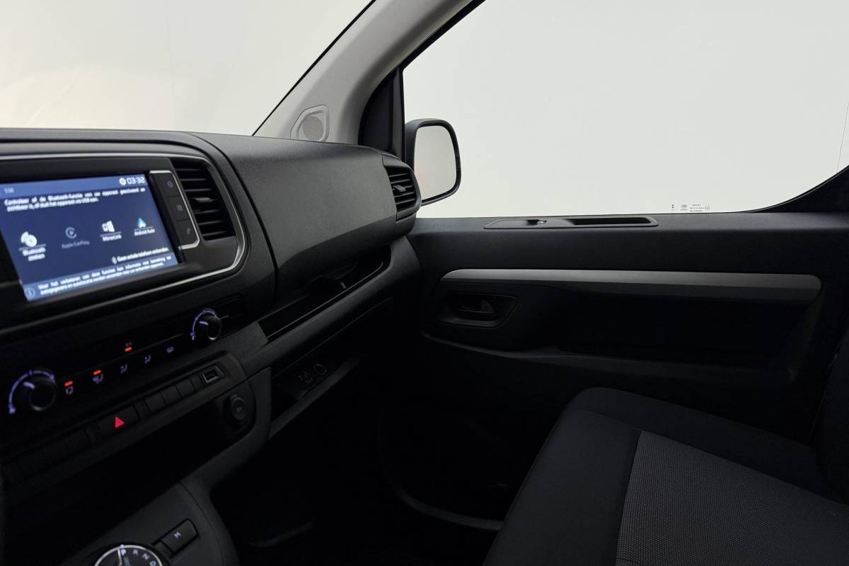 Fiat Scudo Fiat Scudo 2.0 MultiJet L3H1 DC Business Pro | Dubbele cabine | 6-Zits | Airco | Apple Carplay/Android Auto | Cruise control  | DAB | Parkeersensoren | Zijschuifdeur