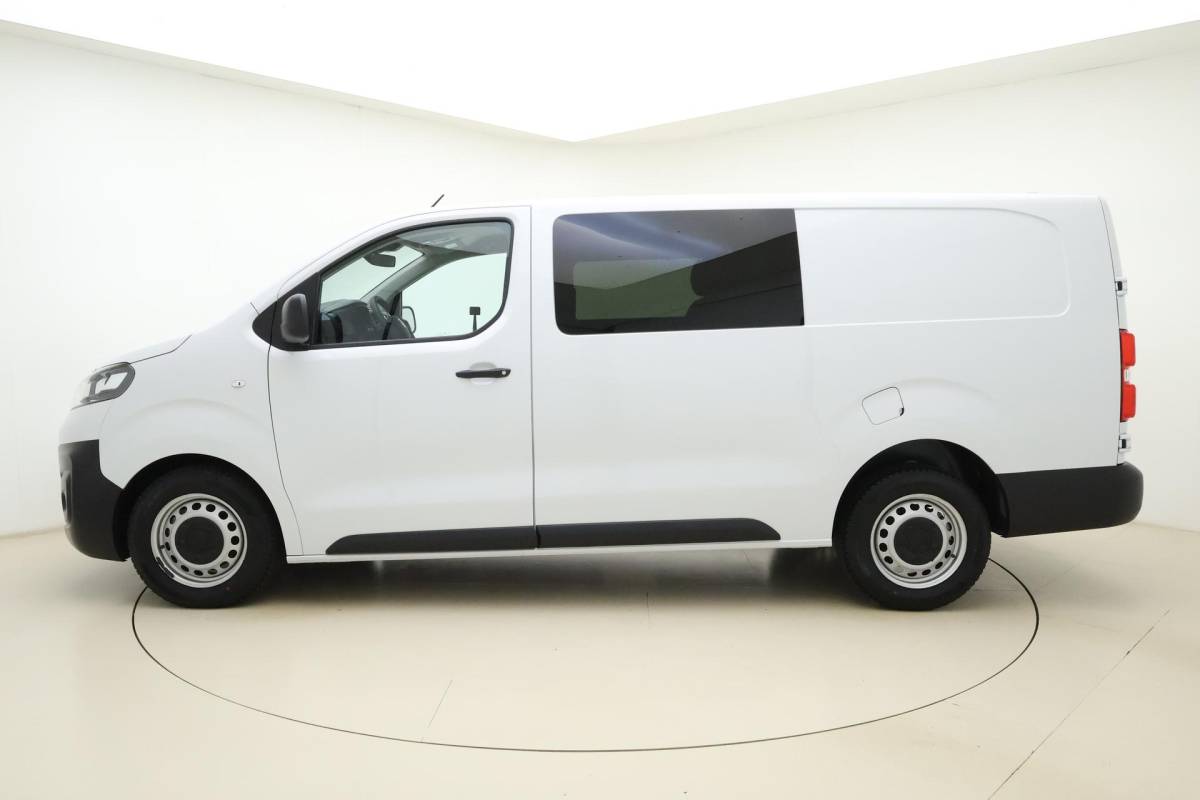 Fiat Scudo Fiat Scudo 2.0 MultiJet L3H1 DC Business Pro | Dubbele cabine | 6-Zits | Airco | Apple Carplay/Android Auto | Cruise control  | DAB | Parkeersensoren | Zijschuifdeur