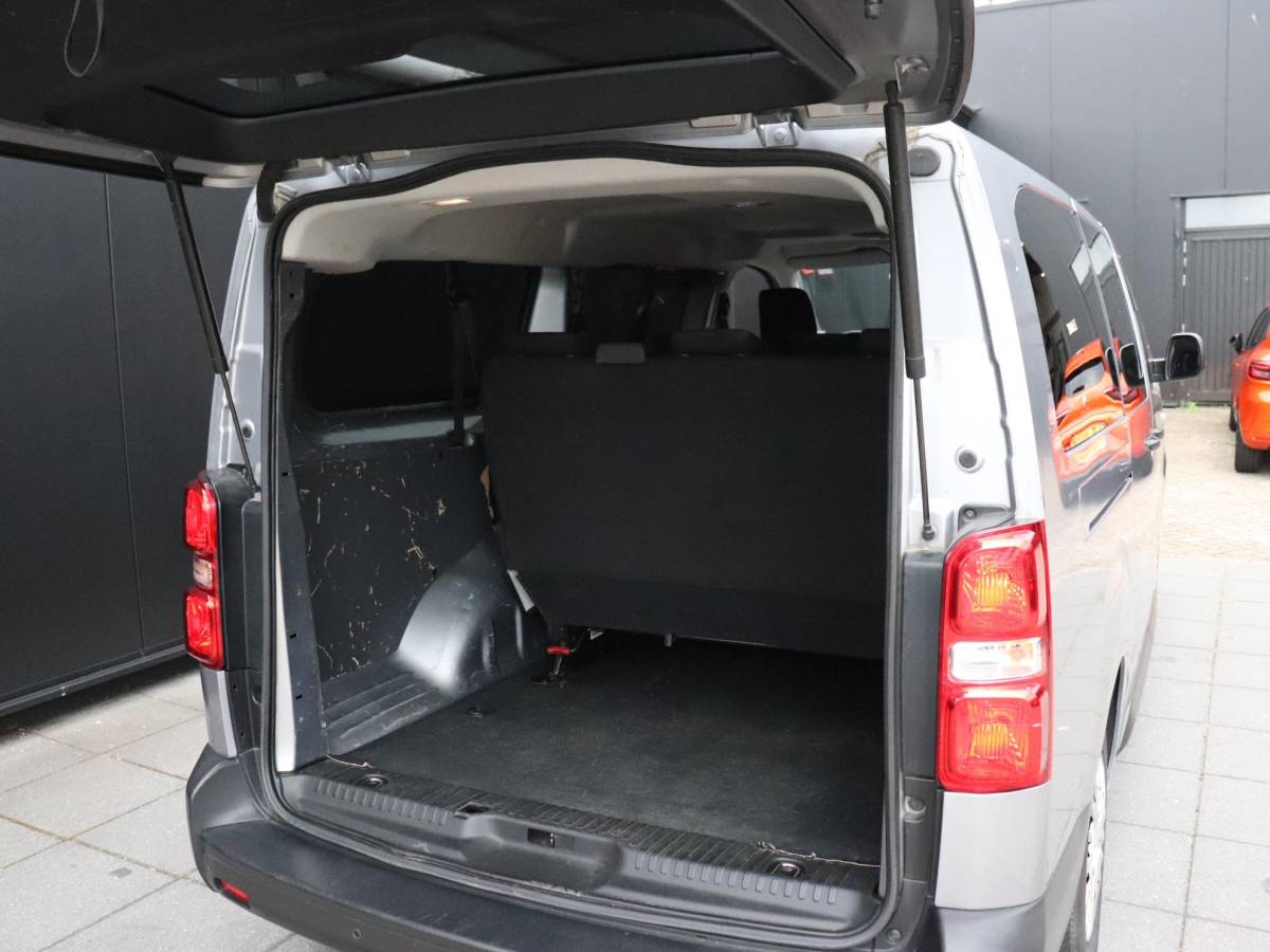 Toyota ProAce Toyota PROACE Shuttle 1.5 D-4D Cool Long | 9 PERS. | CRUISE | NAVI | PDC | APPLE CARPLAY |