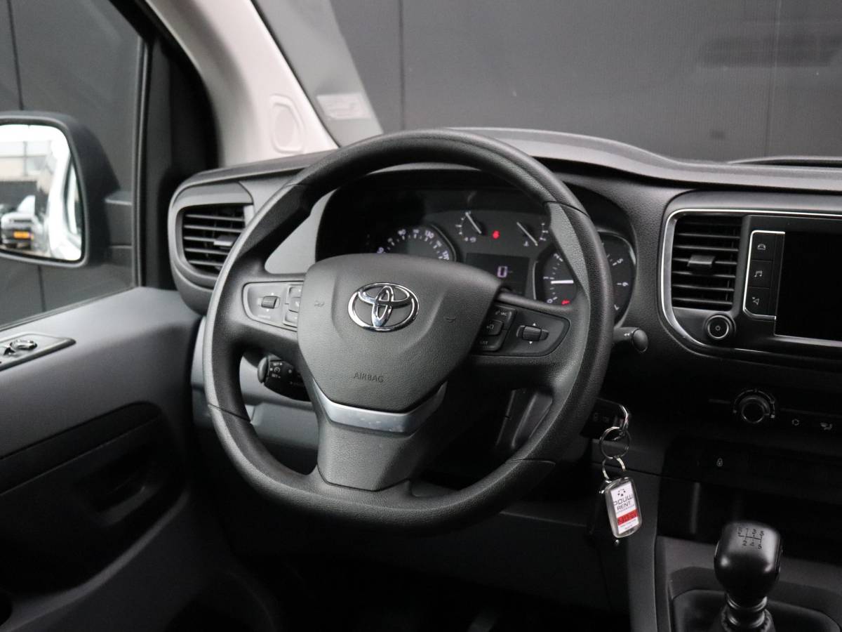 Toyota ProAce Toyota PROACE Shuttle 1.5 D-4D Cool Long | 9 PERS. | CRUISE | NAVI | PDC | APPLE CARPLAY |