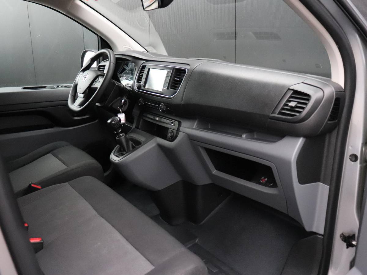 Toyota ProAce Toyota PROACE Shuttle 1.5 D-4D Cool Long | 9 PERS. | CRUISE | NAVI | PDC | APPLE CARPLAY |