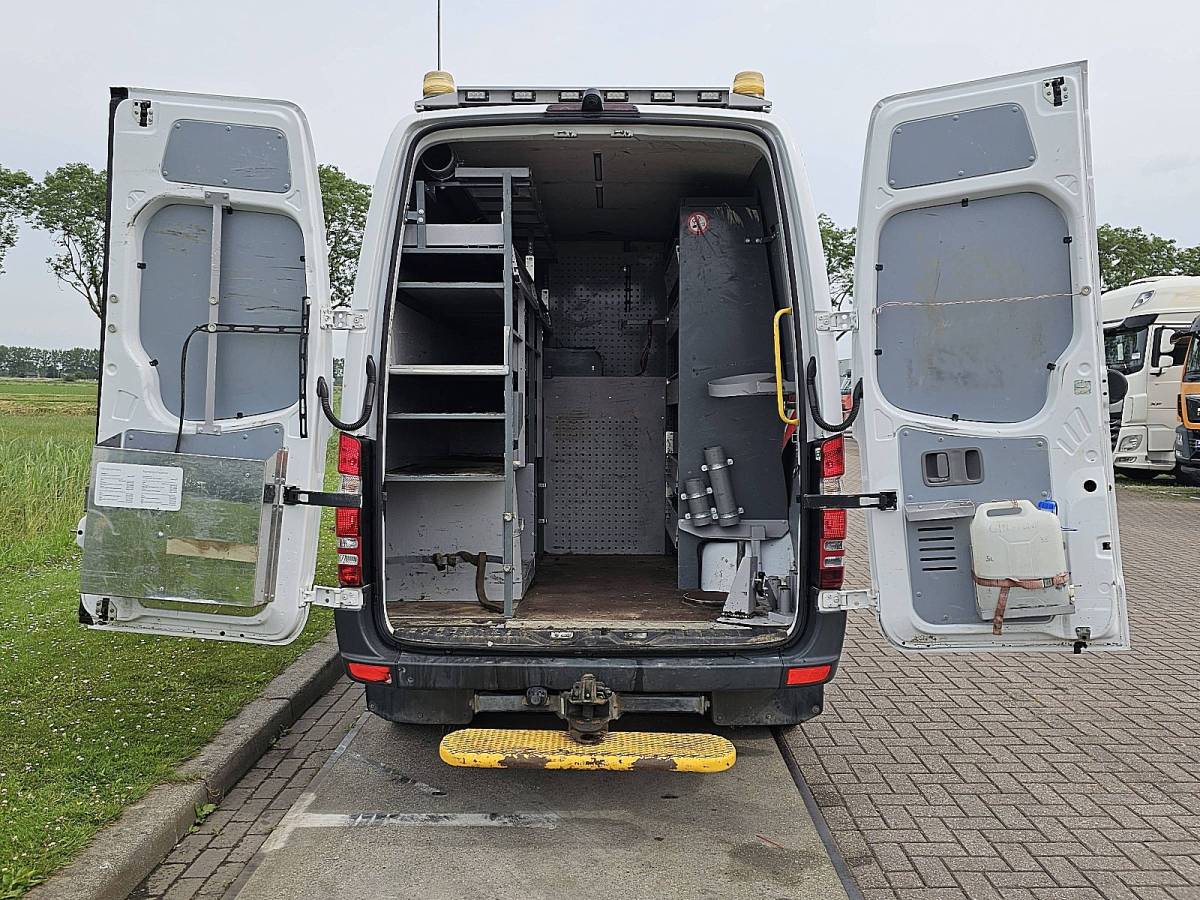 Mercedes-Benz Sprinter MERCEDES-BENZ SPRINTER 519 l2h2 v6 3.0ltr airco