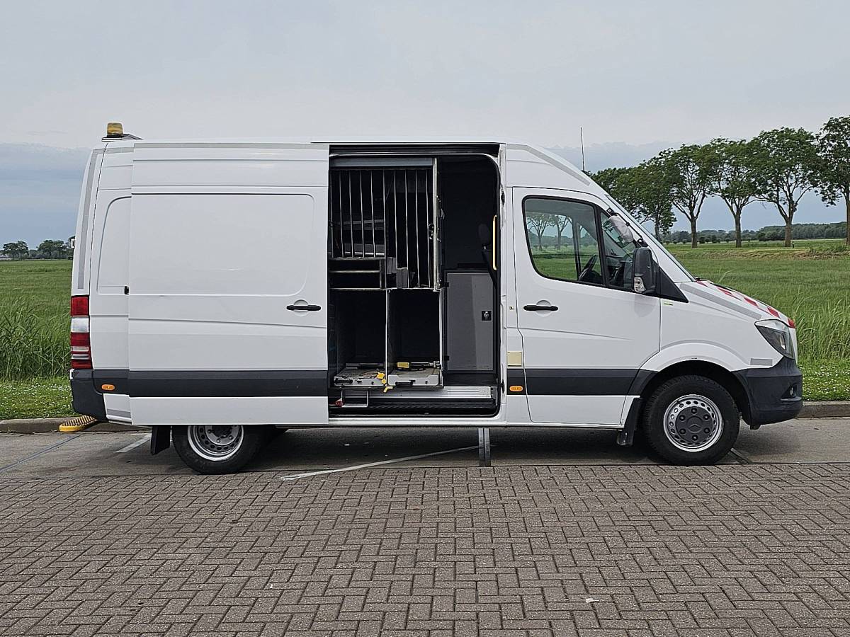 Mercedes-Benz Sprinter MERCEDES-BENZ SPRINTER 519 l2h2 v6 3.0ltr airco