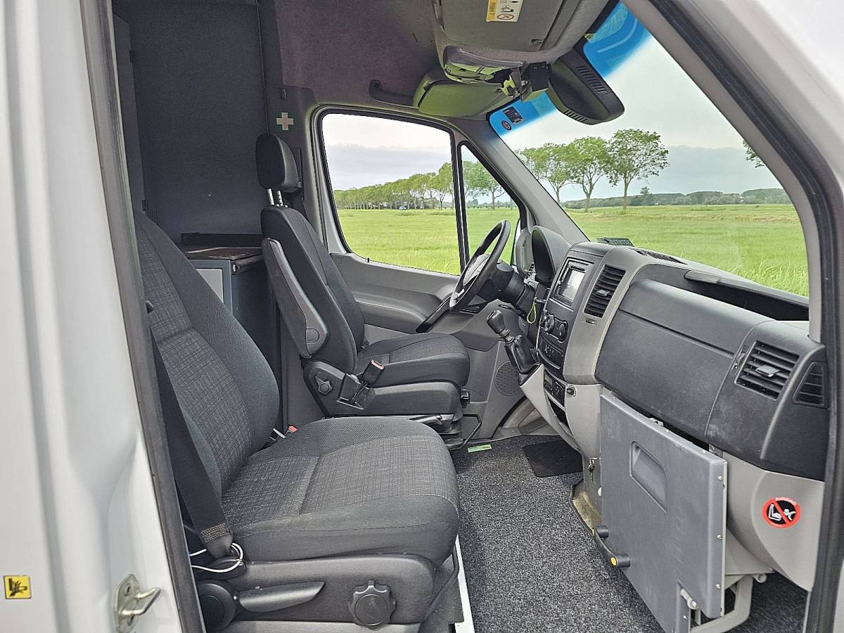 Mercedes-Benz Sprinter MERCEDES-BENZ SPRINTER 519 l2h2 v6 3.0ltr airco