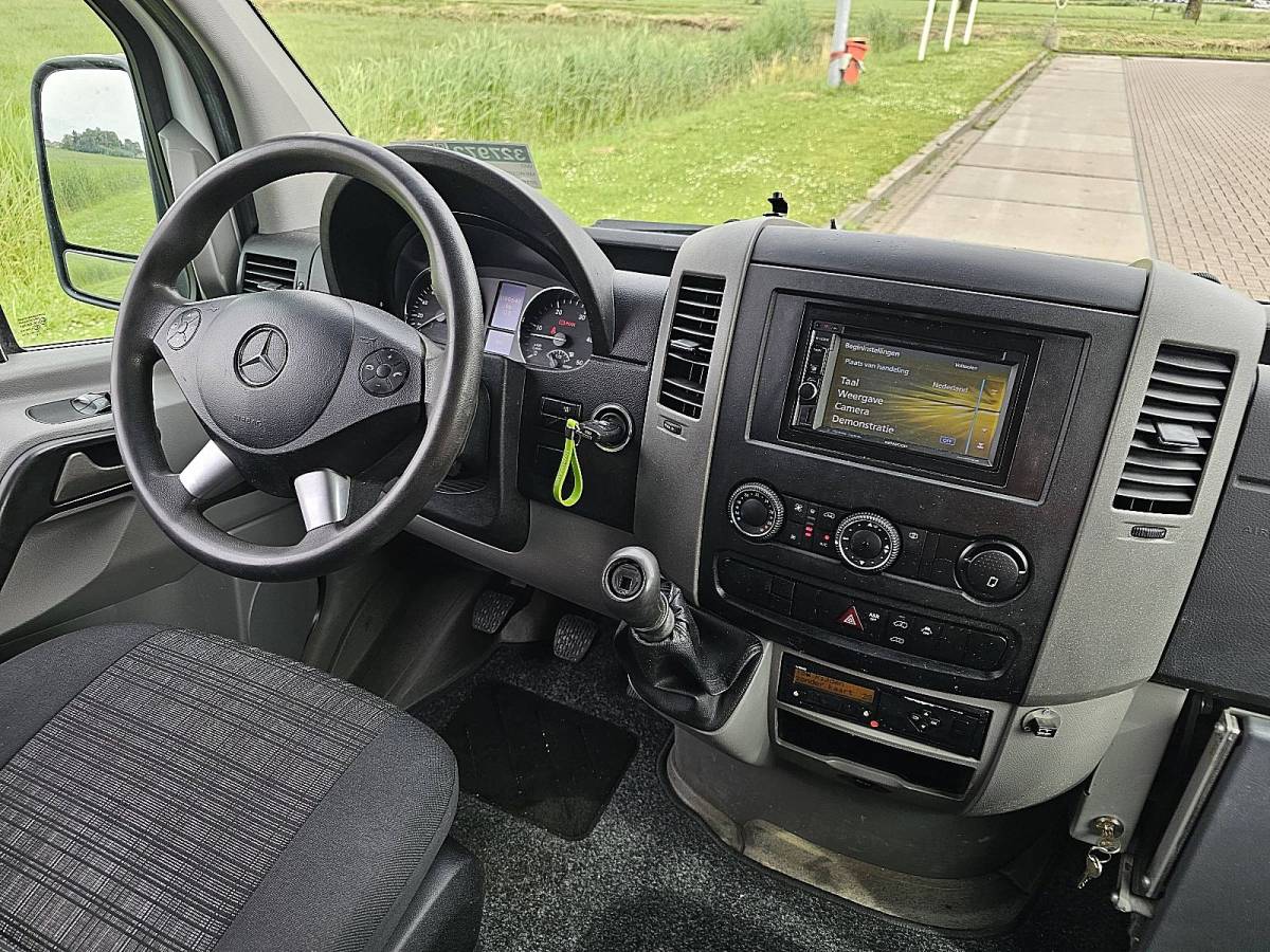 Mercedes-Benz Sprinter MERCEDES-BENZ SPRINTER 519 l2h2 v6 3.0ltr airco