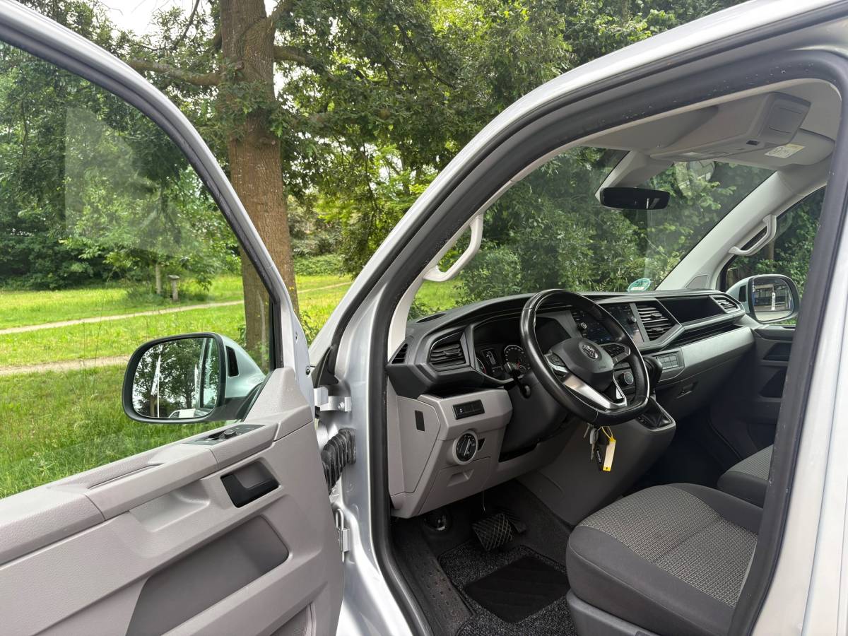 Volkswagen Transporter Volkswagen TRANSPORTER 2.0 TDI L2H 150PK|DSG Automaat|adaptieve.cruise|airco|achteruitrijcamera|apple carpay|parkeersensoren|LED