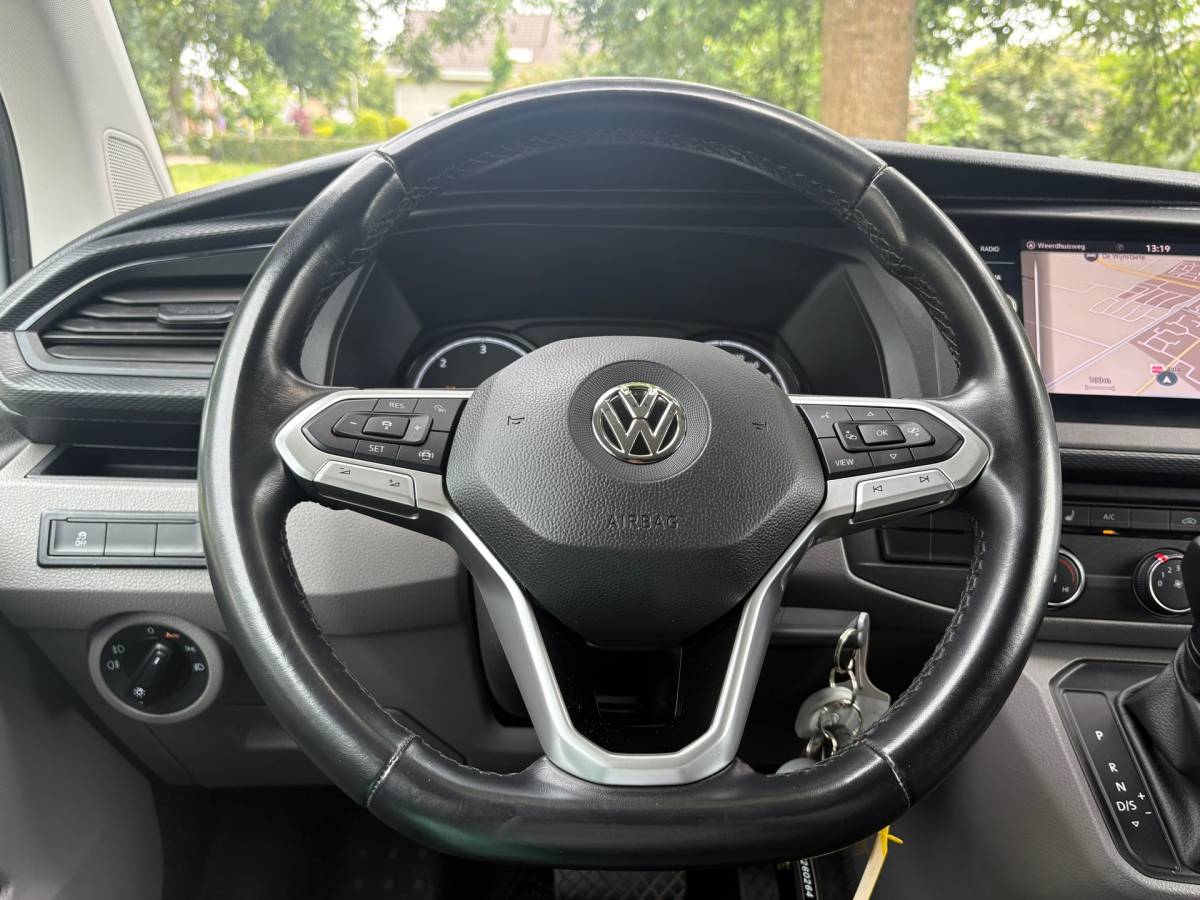 Volkswagen Transporter Volkswagen TRANSPORTER 2.0 TDI L2H 150PK|DSG Automaat|adaptieve.cruise|airco|achteruitrijcamera|apple carpay|parkeersensoren|LED