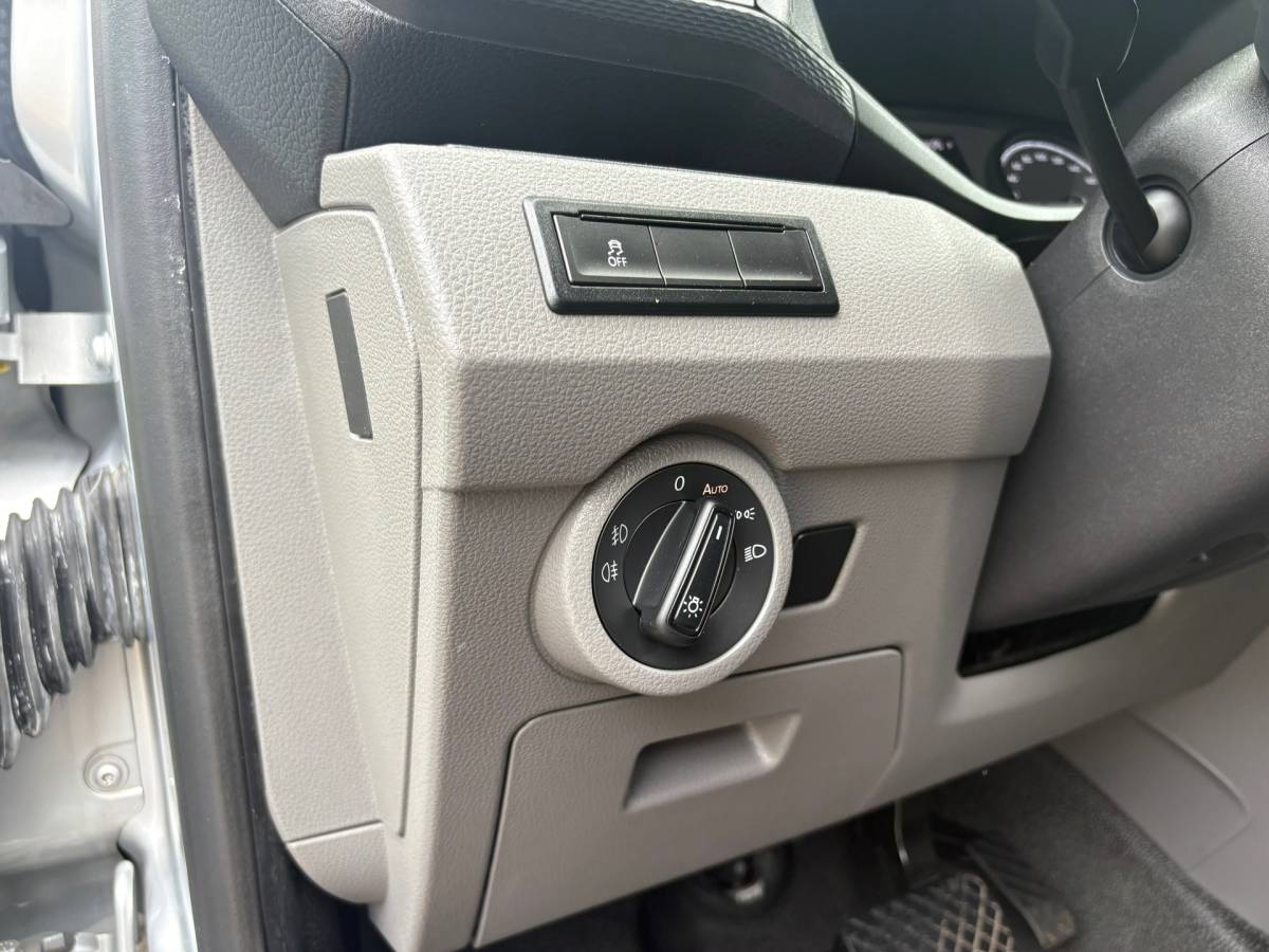 Volkswagen Transporter Volkswagen TRANSPORTER 2.0 TDI L2H 150PK|DSG Automaat|adaptieve.cruise|airco|achteruitrijcamera|apple carpay|parkeersensoren|LED