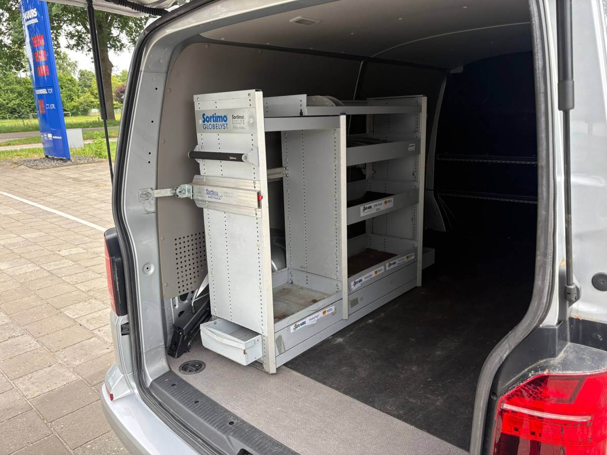 Volkswagen Transporter Volkswagen TRANSPORTER 2.0 TDI L2H 150PK|DSG Automaat|adaptieve.cruise|airco|achteruitrijcamera|apple carpay|parkeersensoren|LED