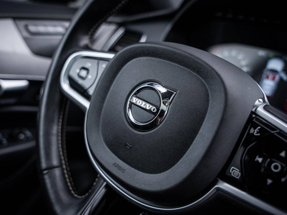 Volvo XC90 Volvo XC90 2.0 T8 Recharge AWD R-Design 7P – Pano l Memory l Trekh l H/Kardon l 360cam