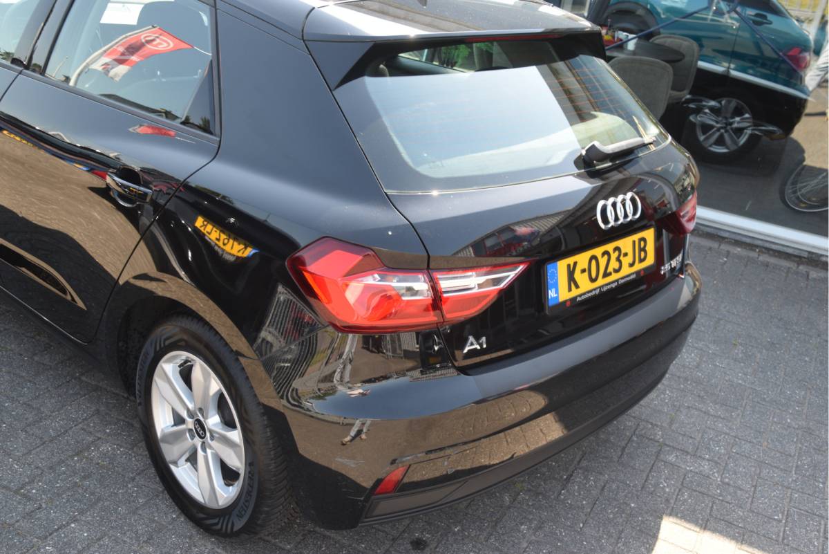 Audi A1 Sportback Audi A1 Sportback 25 TFSI Pro Line Carplay | DAB | Virtual cockpit | Sportstuur | LMV