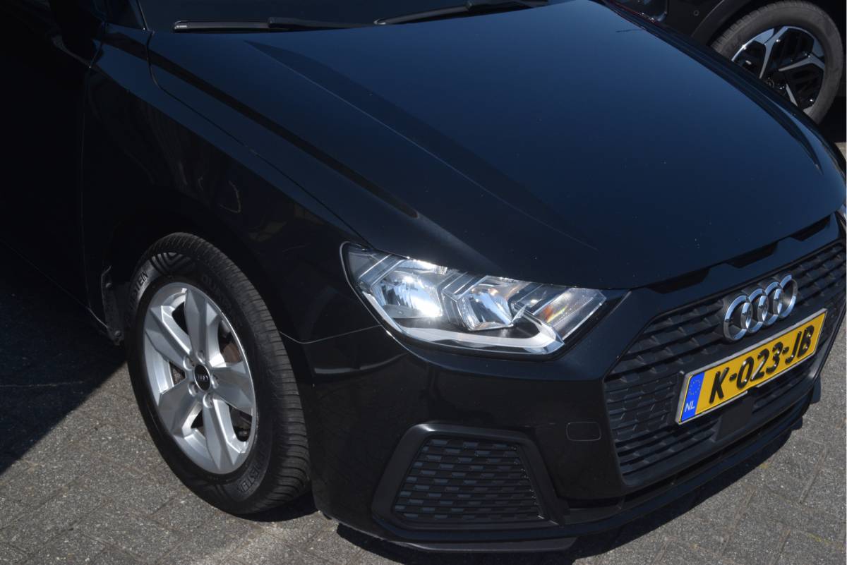 Audi A1 Sportback Audi A1 Sportback 25 TFSI Pro Line Carplay | DAB | Virtual cockpit | Sportstuur | LMV