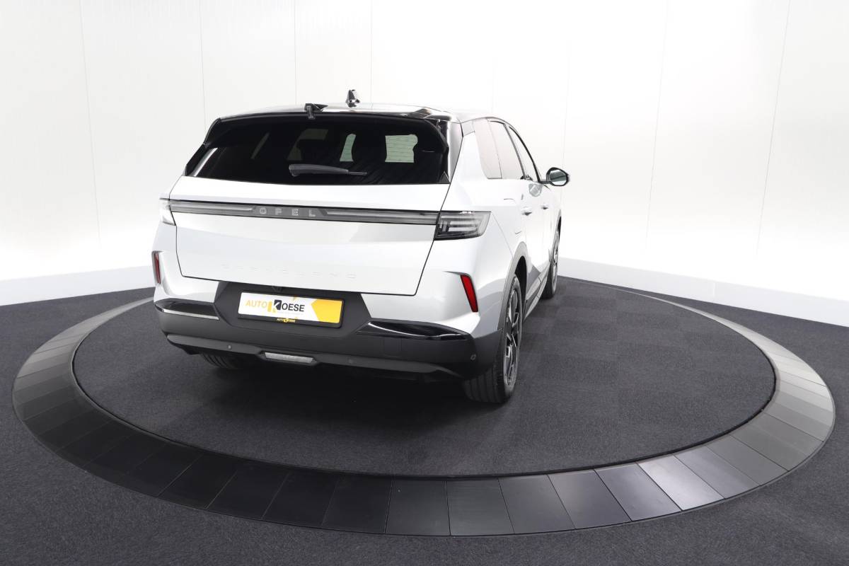 Opel Grandland Opel Grandland 1.2 Turbo 145 Hybrid GS | Nieuw Model | Camera | Apple Carplay | Navigatie | Stoelverwarming