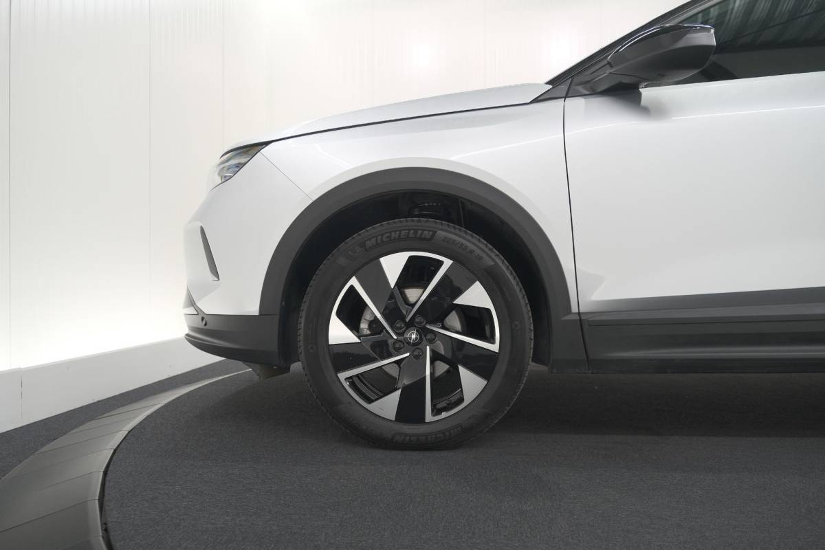 Opel Grandland Opel Grandland 1.2 Turbo 145 Hybrid GS | Nieuw Model | Camera | Apple Carplay | Navigatie | Stoelverwarming