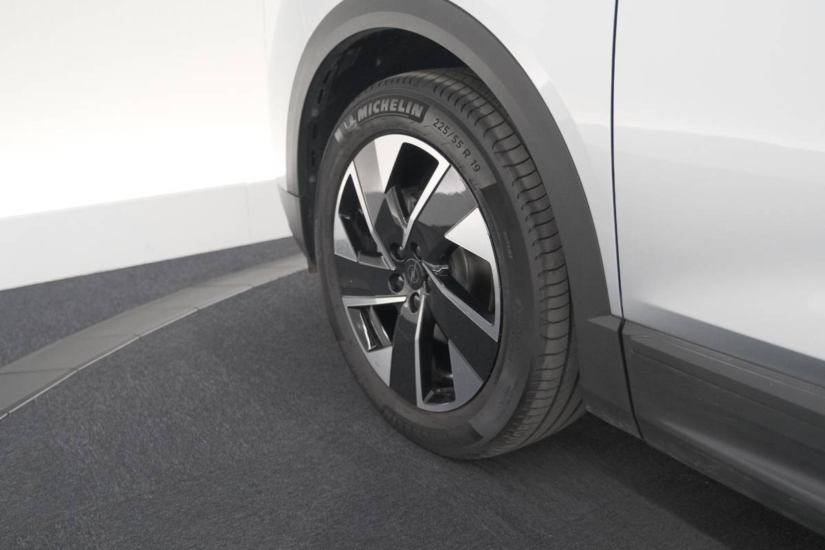 Opel Grandland Opel Grandland 1.2 Turbo 145 Hybrid GS | Nieuw Model | Camera | Apple Carplay | Navigatie | Stoelverwarming