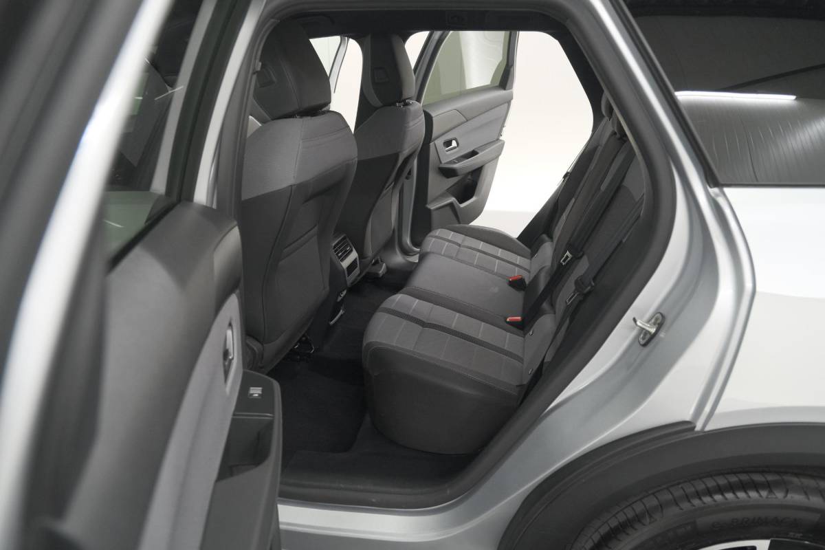Opel Grandland Opel Grandland 1.2 Turbo 145 Hybrid GS | Nieuw Model | Camera | Apple Carplay | Navigatie | Stoelverwarming