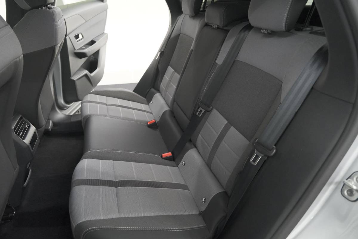 Opel Grandland Opel Grandland 1.2 Turbo 145 Hybrid GS | Nieuw Model | Camera | Apple Carplay | Navigatie | Stoelverwarming