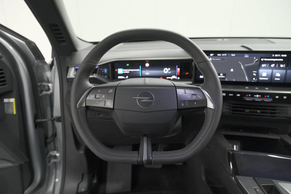 Opel Grandland Opel Grandland 1.2 Turbo 145 Hybrid GS | Nieuw Model | Camera | Apple Carplay | Navigatie | Stoelverwarming