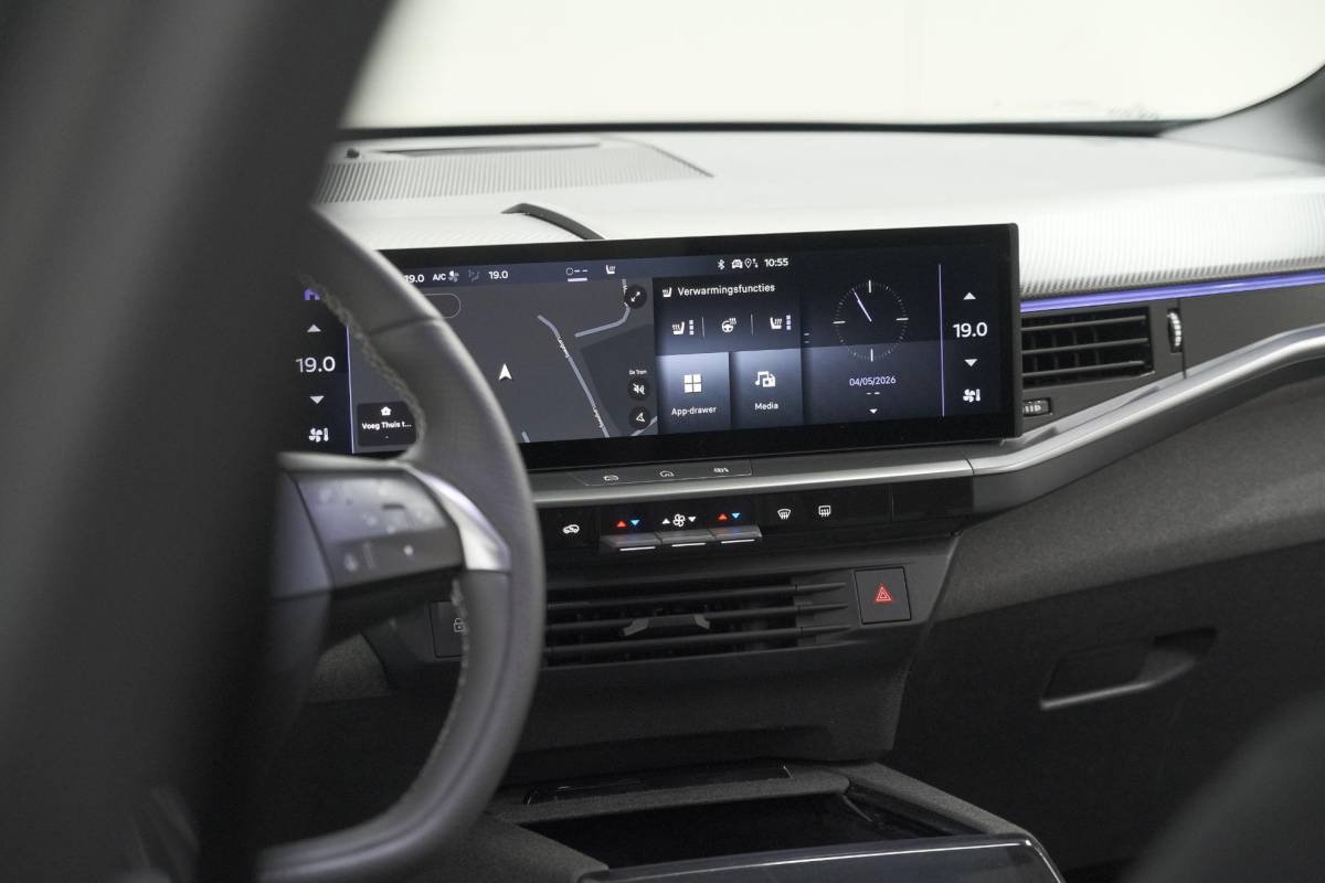 Opel Grandland Opel Grandland 1.2 Turbo 145 Hybrid GS | Nieuw Model | Camera | Apple Carplay | Navigatie | Stoelverwarming