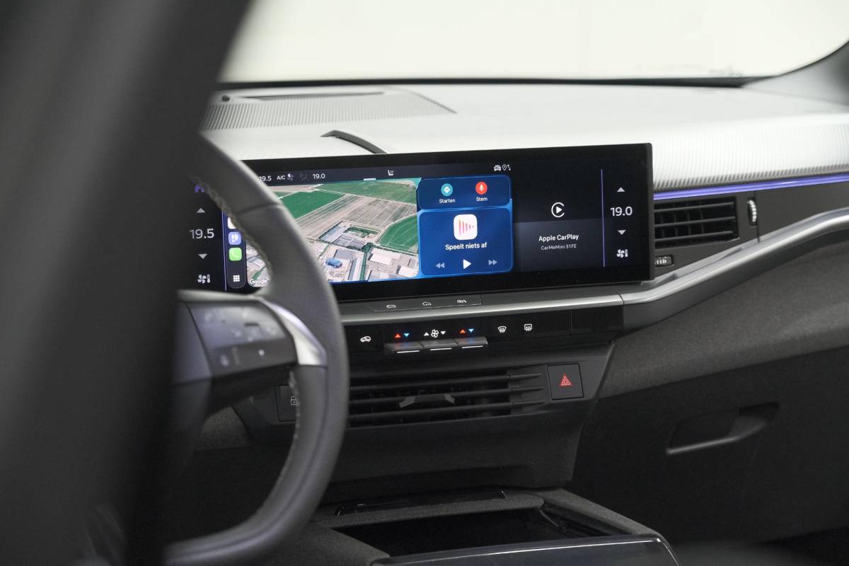 Opel Grandland Opel Grandland 1.2 Turbo 145 Hybrid GS | Nieuw Model | Camera | Apple Carplay | Navigatie | Stoelverwarming
