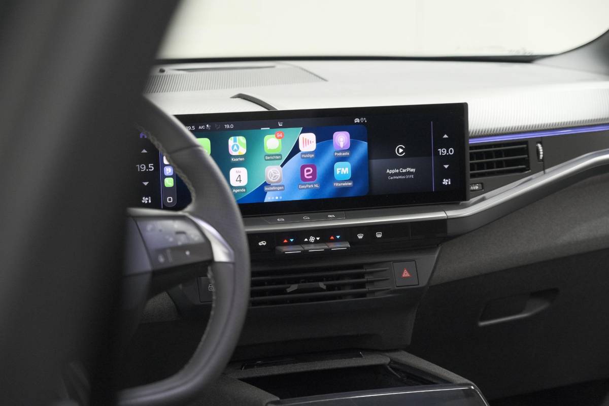 Opel Grandland Opel Grandland 1.2 Turbo 145 Hybrid GS | Nieuw Model | Camera | Apple Carplay | Navigatie | Stoelverwarming
