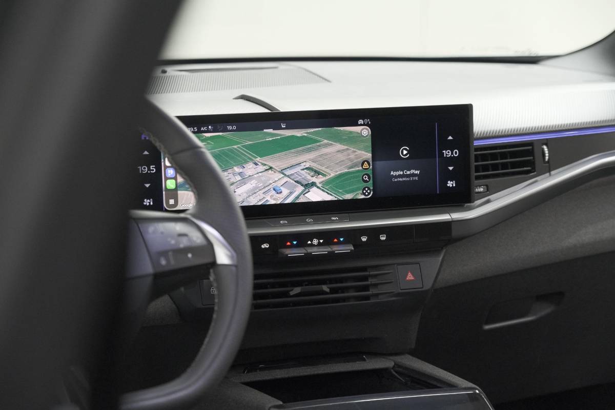Opel Grandland Opel Grandland 1.2 Turbo 145 Hybrid GS | Nieuw Model | Camera | Apple Carplay | Navigatie | Stoelverwarming