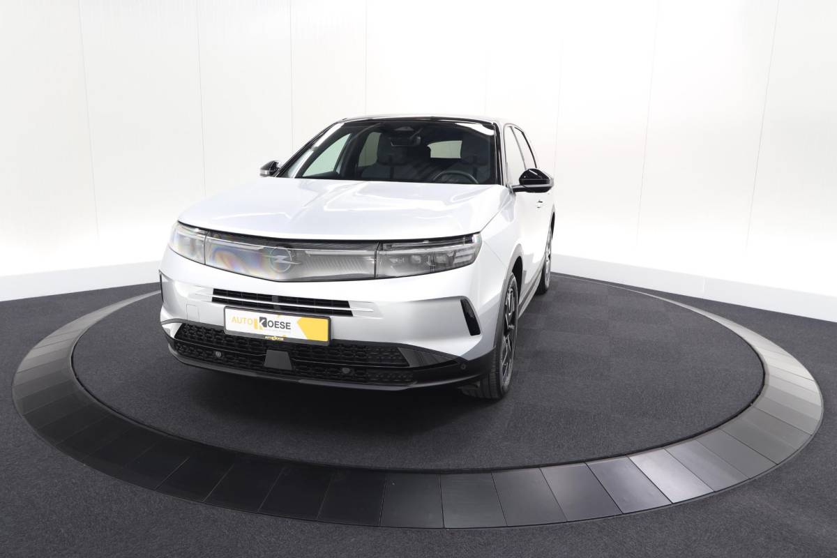 Opel Grandland Opel Grandland 1.2 Turbo 145 Hybrid GS | Nieuw Model | Camera | Apple Carplay | Navigatie | Stoelverwarming