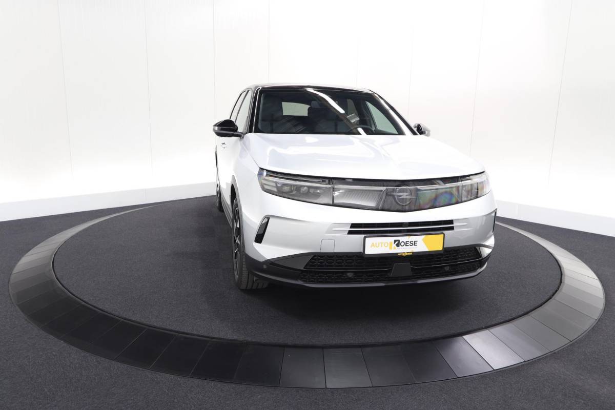 Opel Grandland Opel Grandland 1.2 Turbo 145 Hybrid GS | Nieuw Model | Camera | Apple Carplay | Navigatie | Stoelverwarming