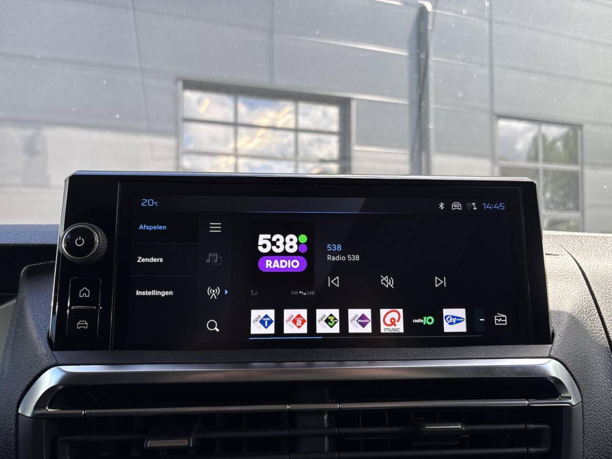 Peugeot e-Expert Peugeot e-Expert L3 75 kWh | STX Sport | Lederen bekleding | Spoilerpakket | 18 inch Lichtmetalen velgen | Dynamic NAV Pakket | Winterpakket | Comfort Pakket | betimmering | 2x schuifdeur | Mooiste bus van Nederland!