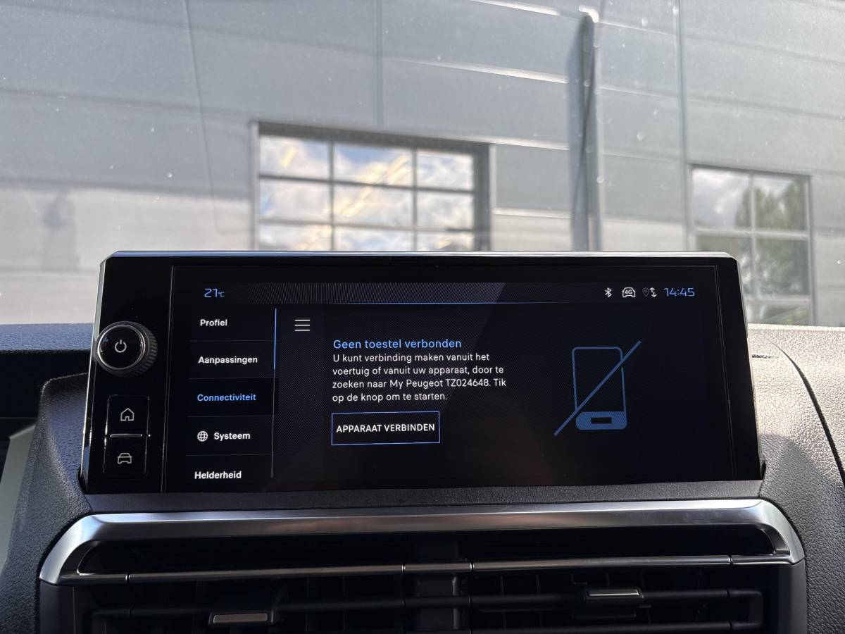 Peugeot e-Expert Peugeot e-Expert L3 75 kWh | STX Sport | Lederen bekleding | Spoilerpakket | 18 inch Lichtmetalen velgen | Dynamic NAV Pakket | Winterpakket | Comfort Pakket | betimmering | 2x schuifdeur | Mooiste bus van Nederland!