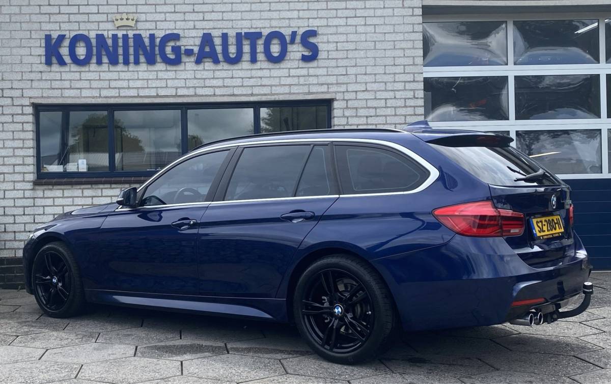 BMW 3 Serie BMW 3-serie Touring 320i Exec. M-sport/ 18″/ HUD/ Virtual CP/ Premium Audio/ Trekhaak