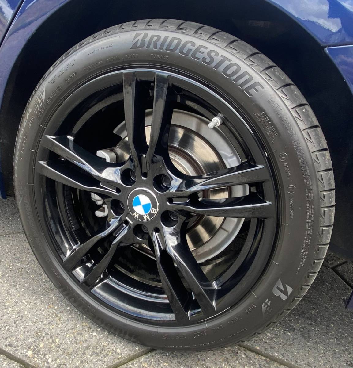 BMW 3 Serie BMW 3-serie Touring 320i Exec. M-sport/ 18″/ HUD/ Virtual CP/ Premium Audio/ Trekhaak