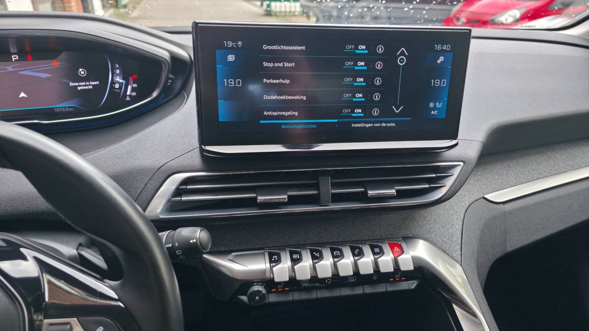 Peugeot 3008 Peugeot 3008 1.2 PureTech Blue Lease Premium