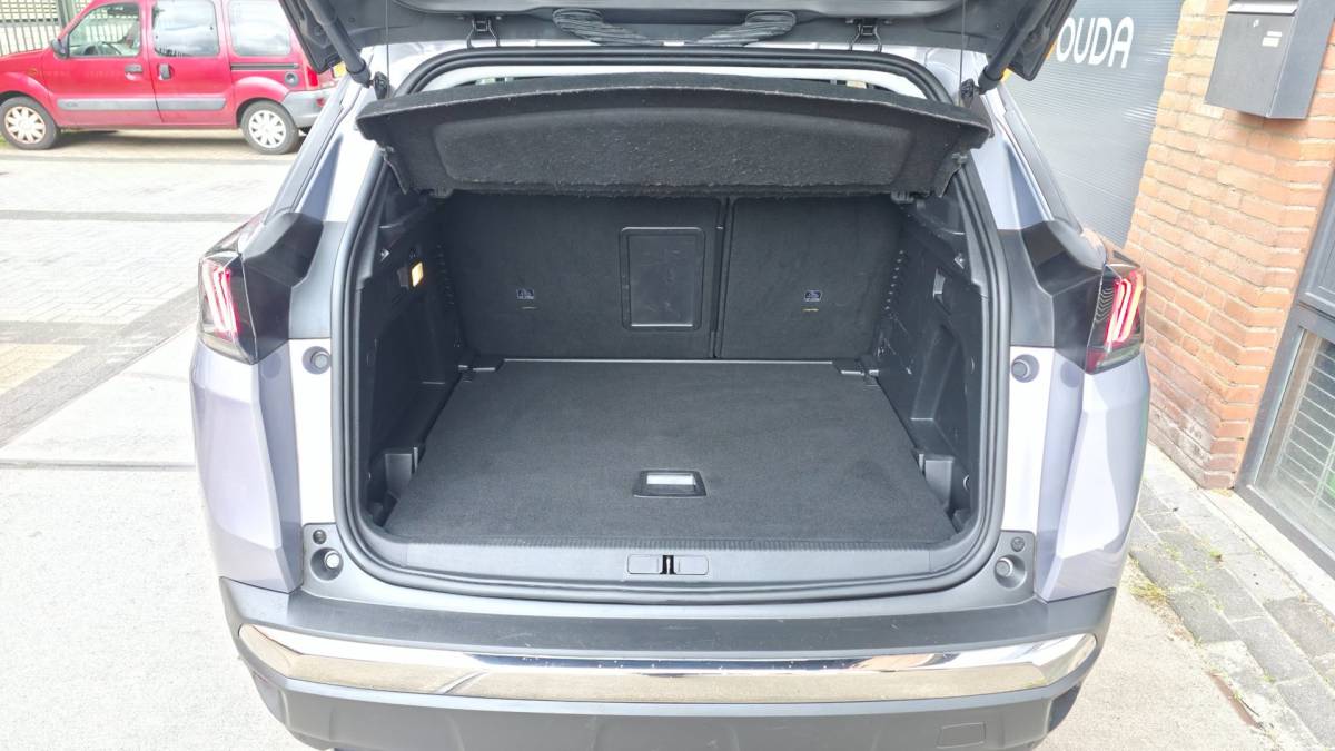 Peugeot 3008 Peugeot 3008 1.2 PureTech Blue Lease Premium