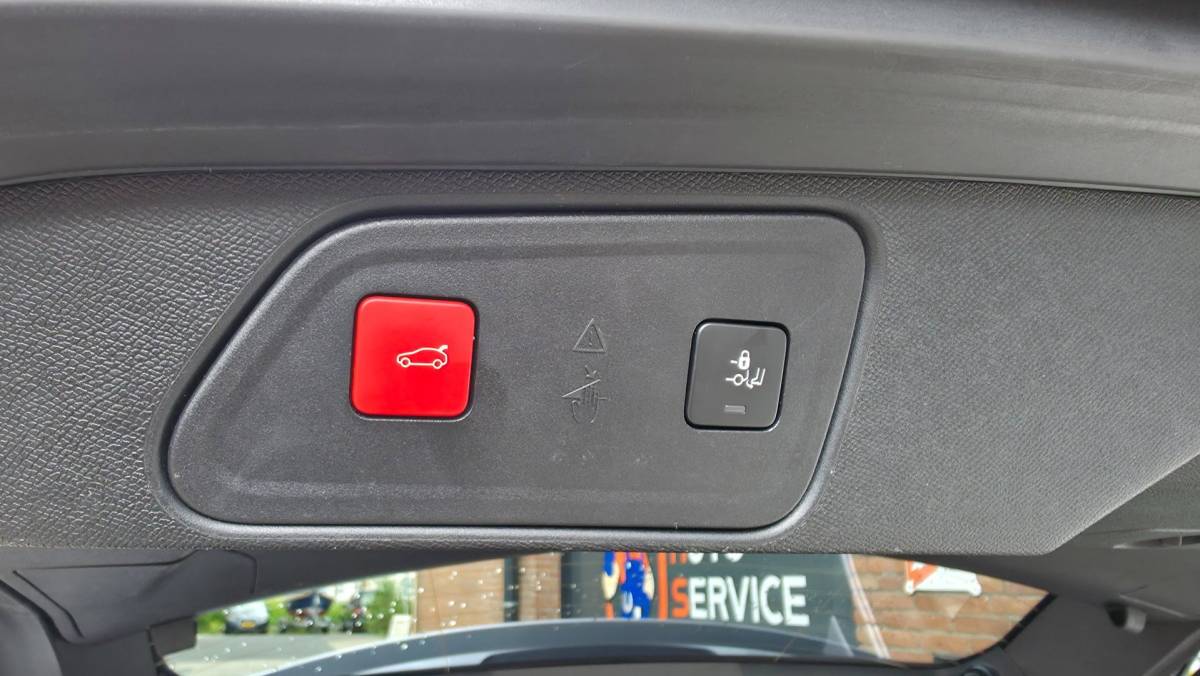 Peugeot 3008 Peugeot 3008 1.2 PureTech Blue Lease Premium
