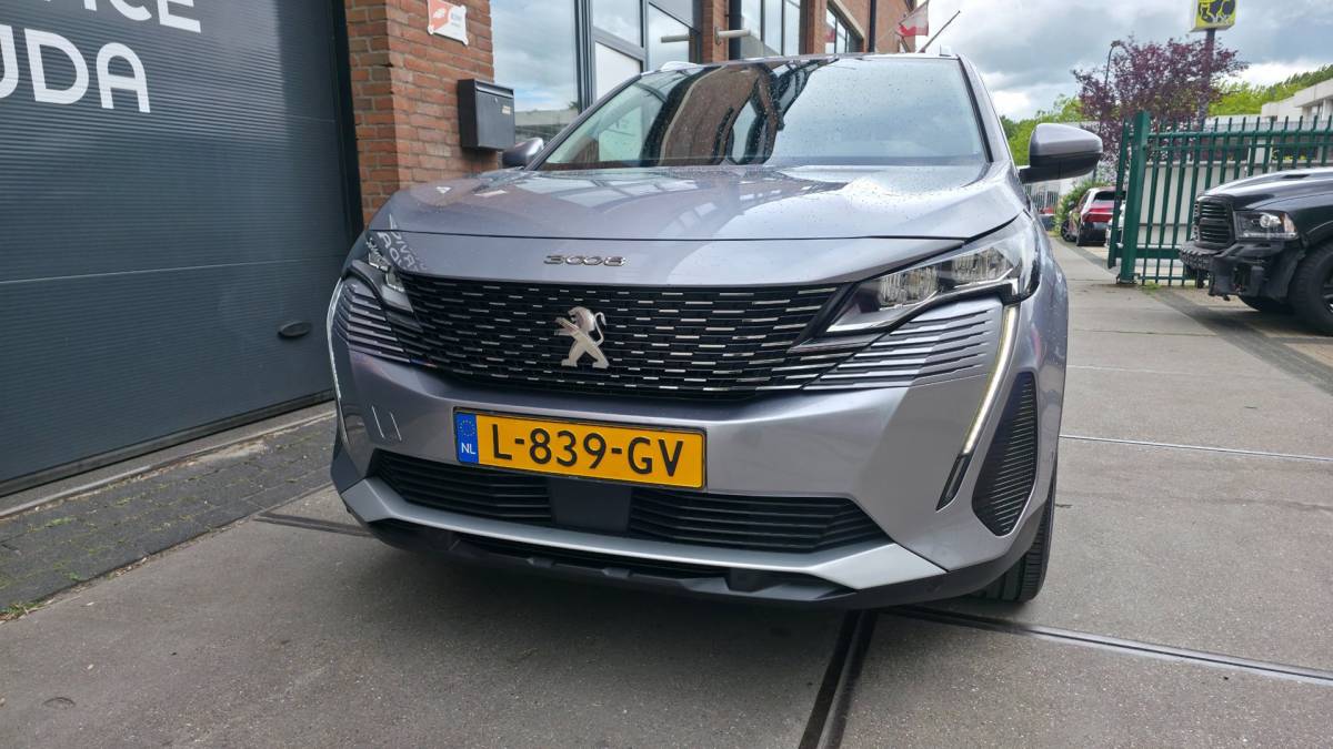 Peugeot 3008 Peugeot 3008 1.2 PureTech Blue Lease Premium