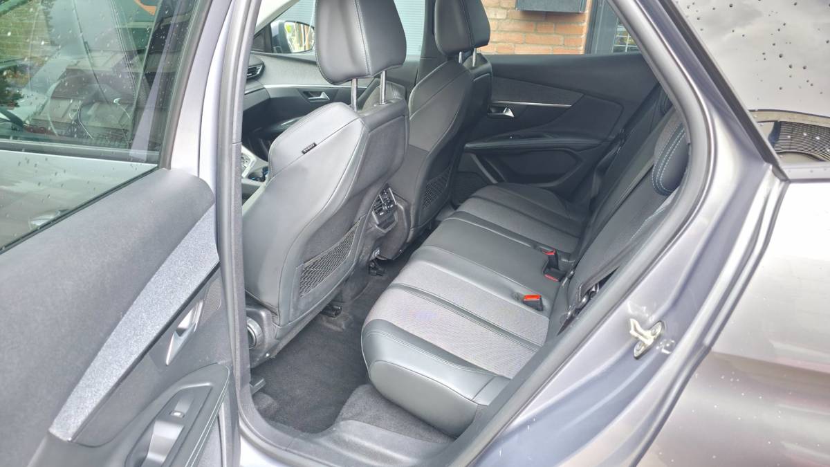 Peugeot 3008 Peugeot 3008 1.2 PureTech Blue Lease Premium
