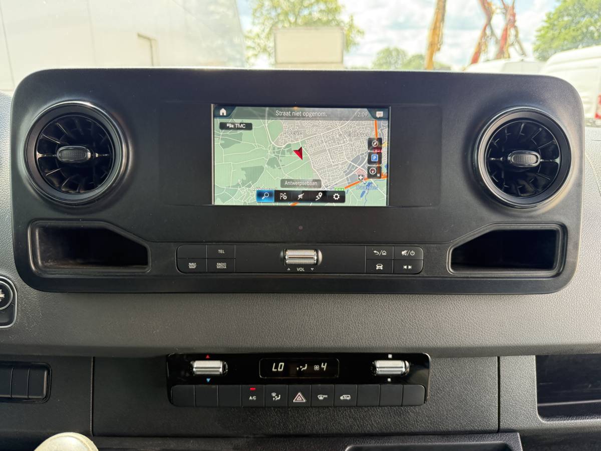 Mercedes-Benz Sprinter Mercedes-Benz Sprinter 314 2.2 CDI DC Open Laadbak Dubbele Cabine 6-persoons Climate Control Trekhaak Navigatie Carplay Pritische Pickup Open Box