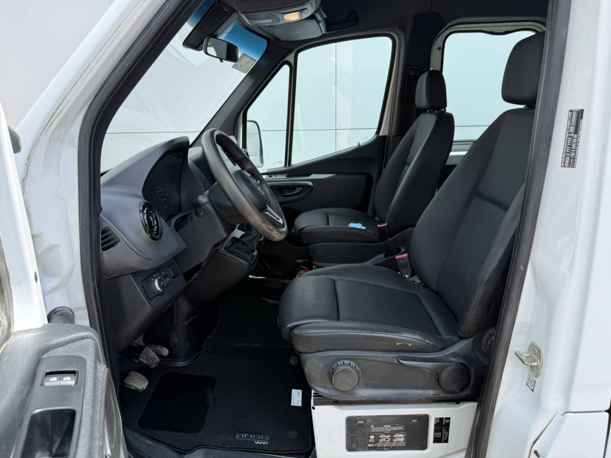 Mercedes-Benz Sprinter Mercedes-Benz Sprinter 314 2.2 CDI DC Open Laadbak Dubbele Cabine 6-persoons Climate Control Trekhaak Navigatie Carplay Pritische Pickup Open Box