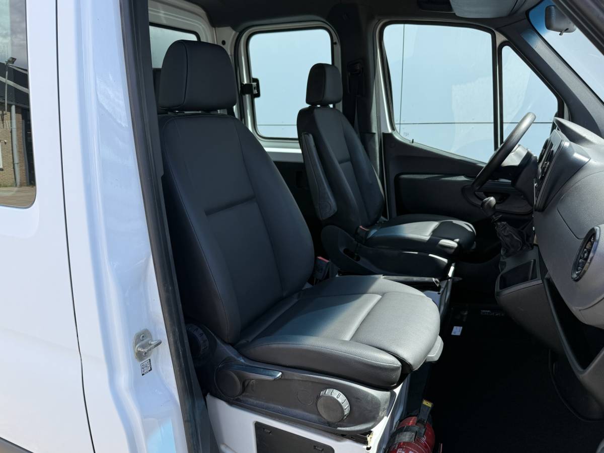 Mercedes-Benz Sprinter Mercedes-Benz Sprinter 314 2.2 CDI DC Open Laadbak Dubbele Cabine 6-persoons Climate Control Trekhaak Navigatie Carplay Pritische Pickup Open Box