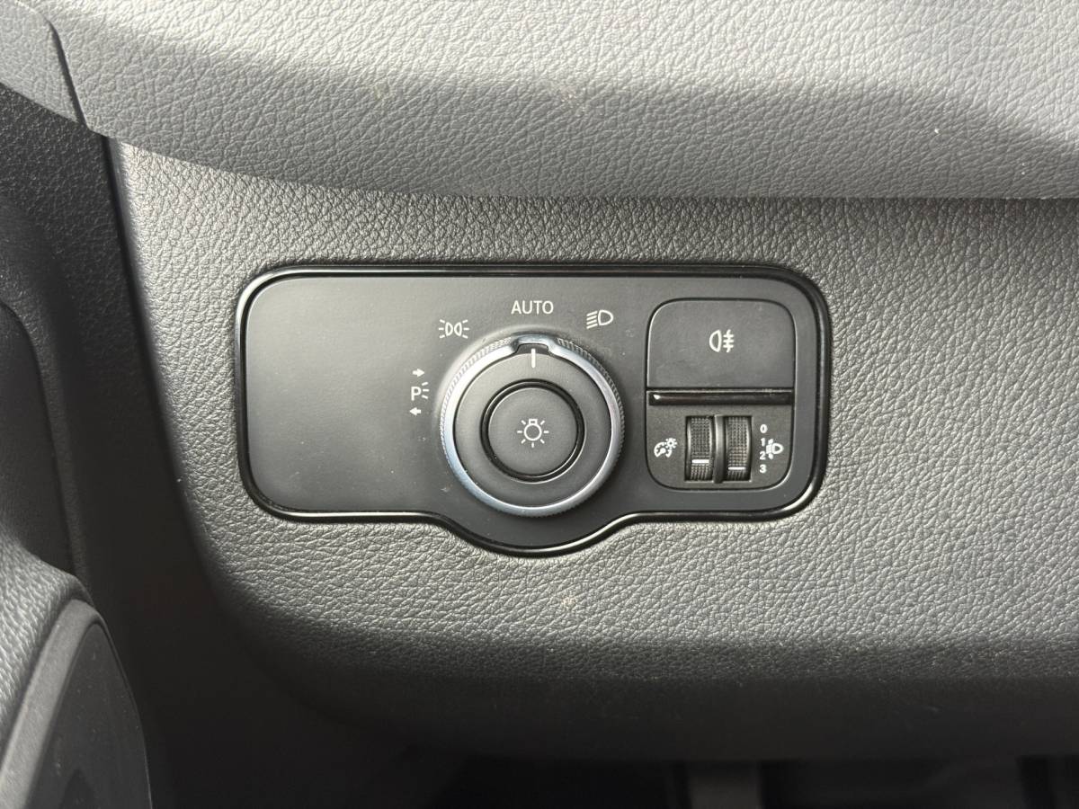 Mercedes-Benz Sprinter Mercedes-Benz Sprinter 516 2.2 CDI L2H2 Dubbellucht 10-Inch MBUX 3,5t Trekhaak Climate Control Navigatie Parkeersensoren V + A