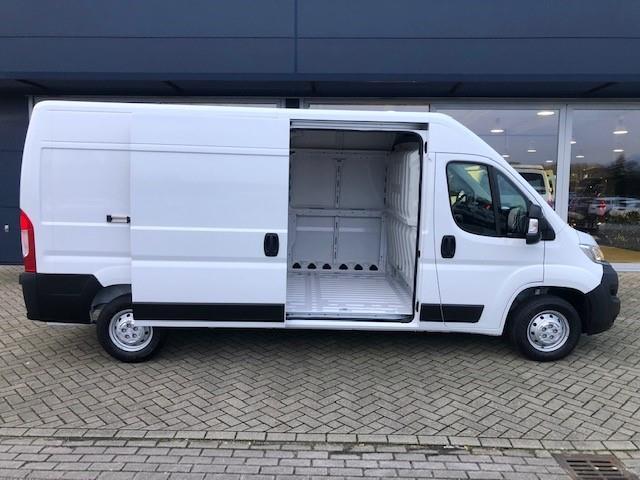 Citroën Jumper Citroen Jumper 2.2 BlueHDi L3H2 3.5t | 165 PK | Handgeschakeld | 3-Zits | Airco | Cruise Control | Radio | Nieuw uit voorraad | Direct leverbaar