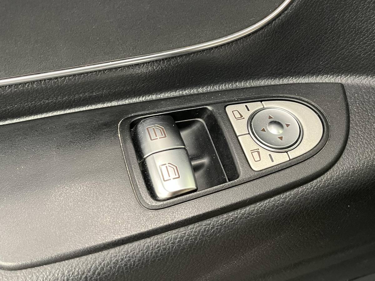 Mercedes-Benz Vito Mercedes-Benz Vito 119 CDI Extra Lang Automaat Camera Navigatie Stoelverwarming Cruise Control Trekhaak