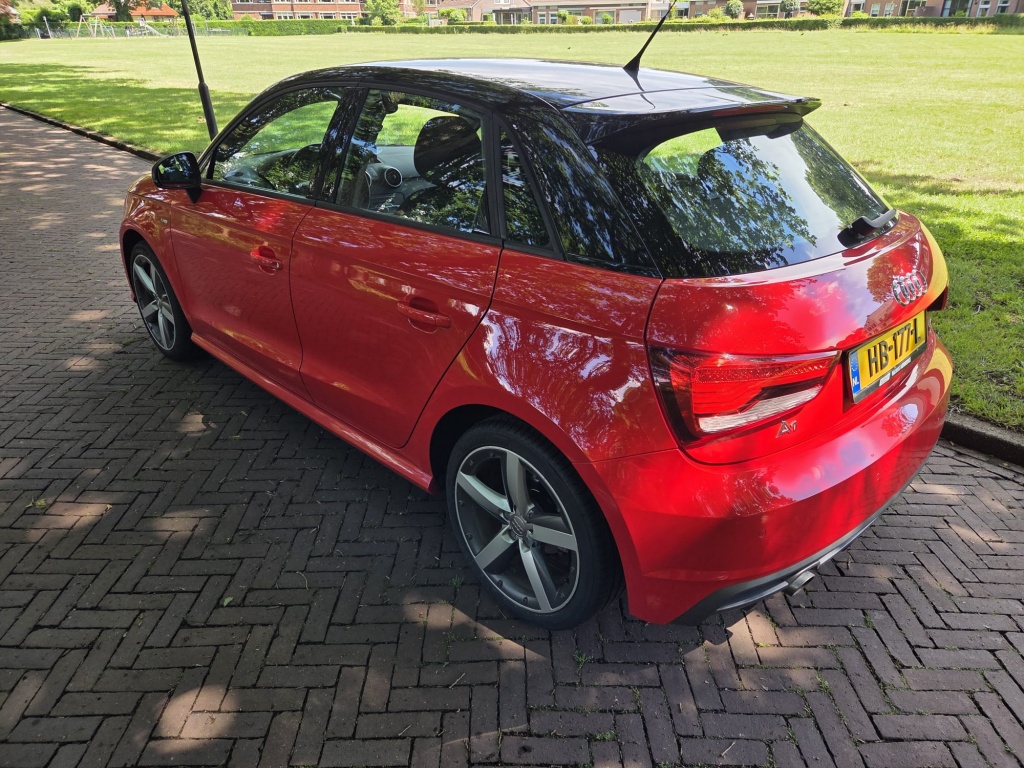 Audi A1 Sportback Audi A1 Sportback 1.0 TFSI Adrenalin