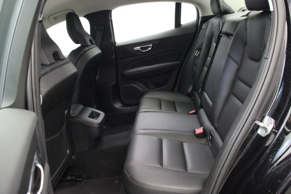 Volvo V60 Volvo V60 2.0 B3 Inscription Automaat – Carplay, Camera, Leer, Memory, Stoelverw. Afn. Trekhaak
