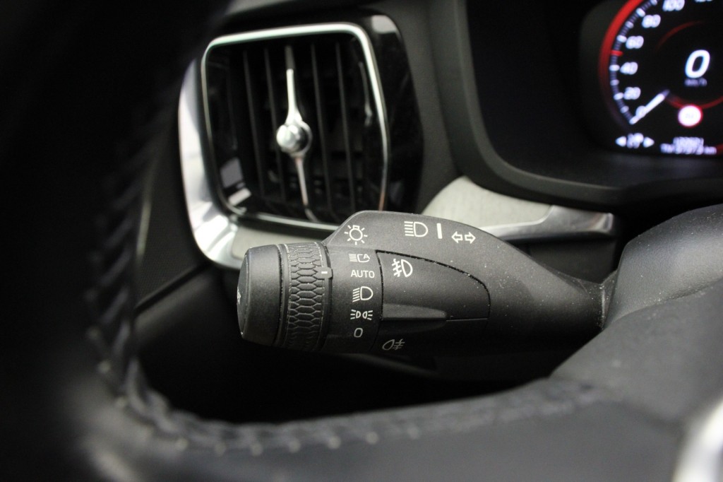 Volvo V60 Volvo V60 2.0 B3 Inscription Automaat – Carplay, Camera, Leer, Memory, Stoelverw. Afn. Trekhaak