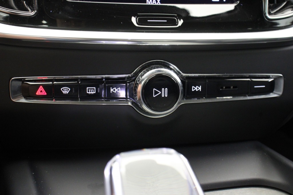 Volvo V60 Volvo V60 2.0 B3 Inscription Automaat – Carplay, Camera, Leer, Memory, Stoelverw. Afn. Trekhaak