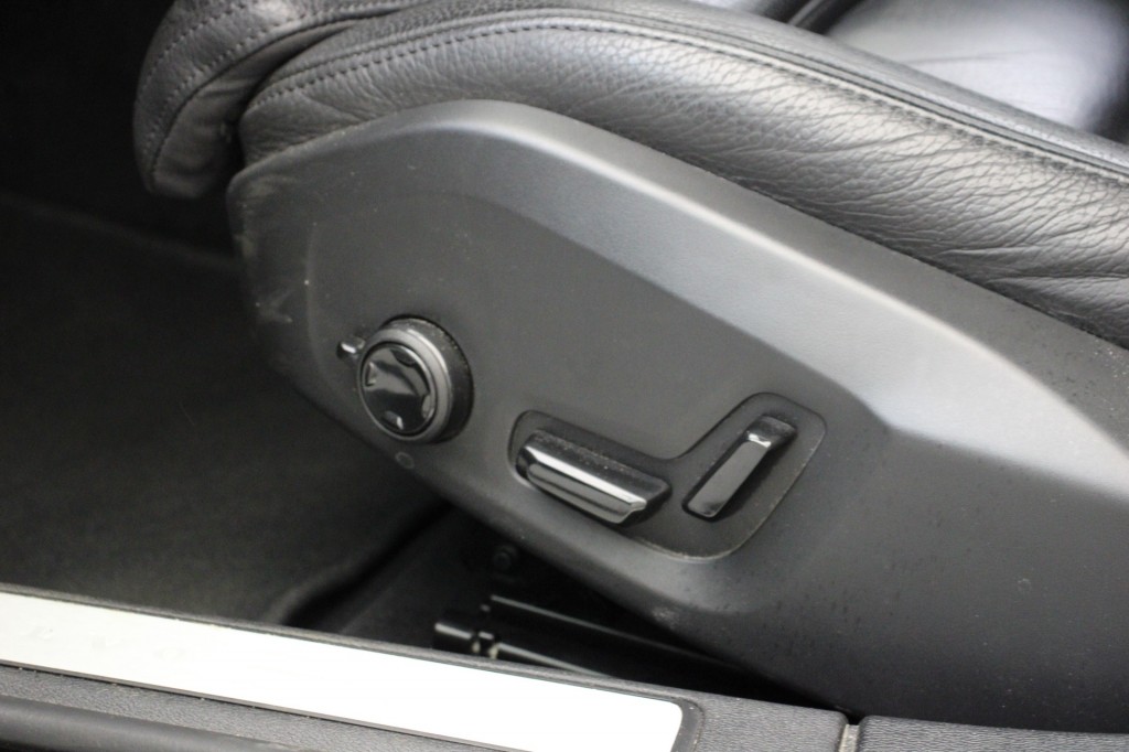 Volvo V60 Volvo V60 2.0 B3 Inscription Automaat – Carplay, Camera, Leer, Memory, Stoelverw. Afn. Trekhaak