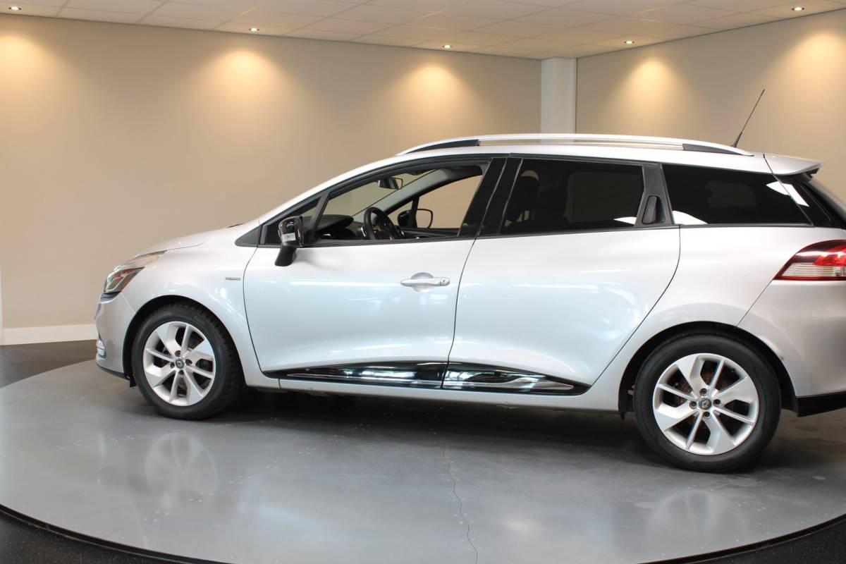 Renault Clio Renault Clio Estate 1.2 TCe Limited *Automaat* Trekhaak|Navi|Cruise|DAB|PDC
