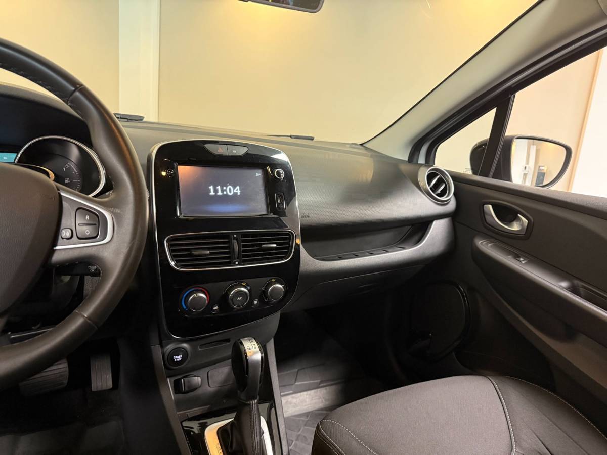 Renault Clio Renault Clio Estate 1.2 TCe Limited *Automaat* Trekhaak|Navi|Cruise|DAB|PDC